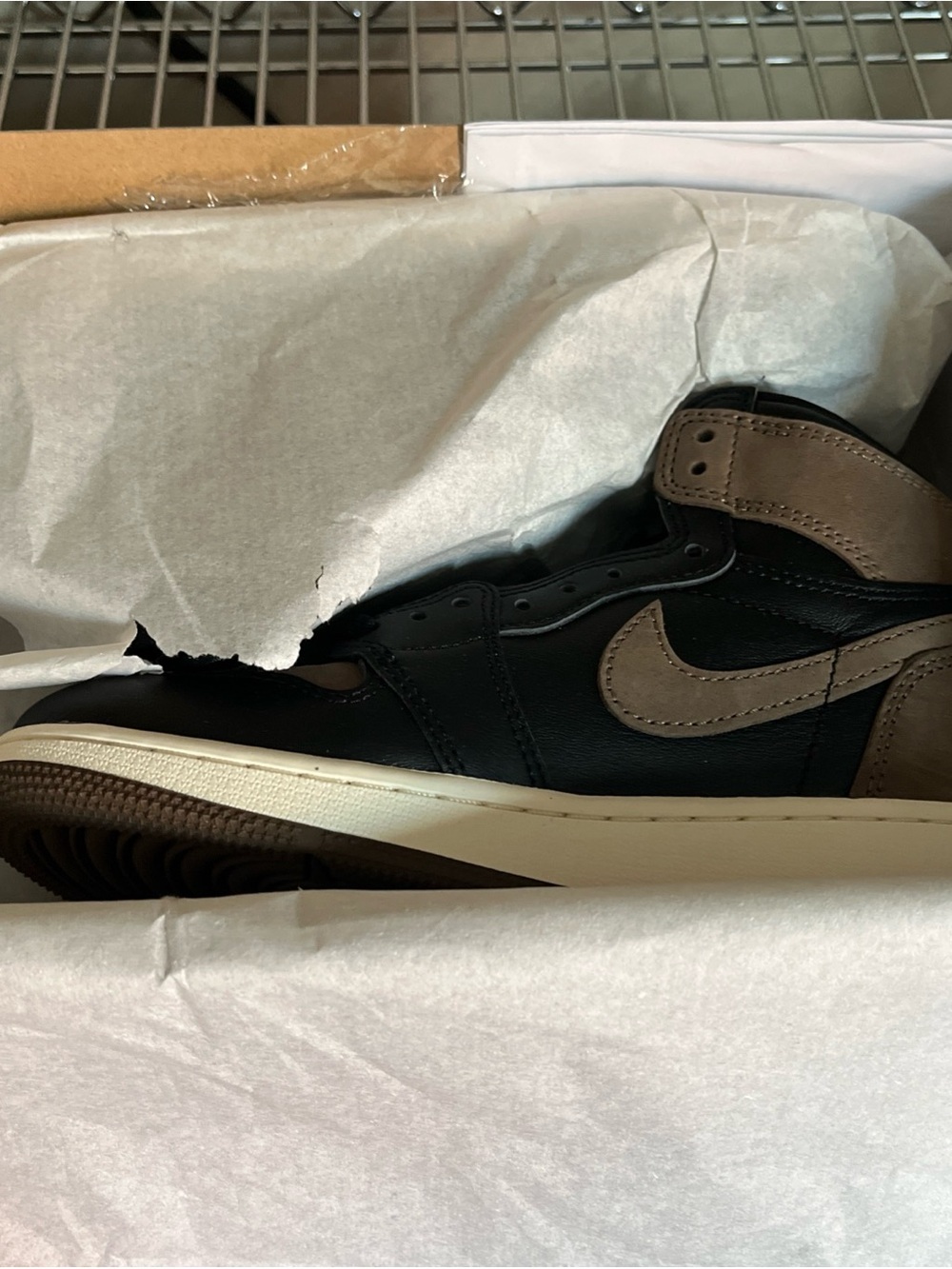 [FD1437-020] Grade School Air Jordan Retro 1 High OG 'Palomino' (GS) 5Y